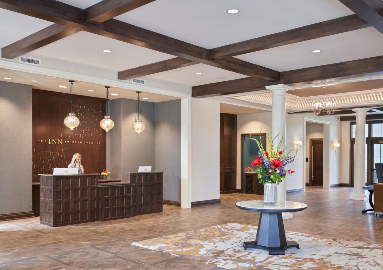 The Inn At Meadowbrook Overland Park Buitenkant foto